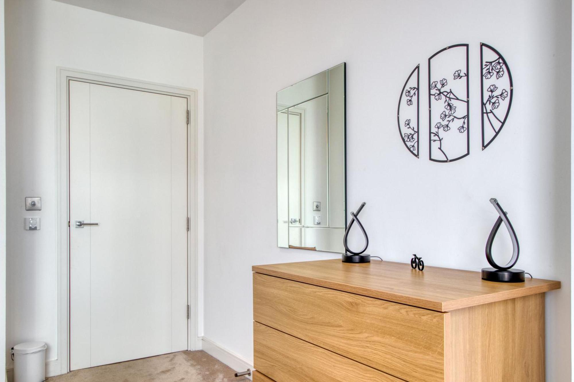 Stylish And Spacious- One Bed In Nine Elms Londres Extérieur photo